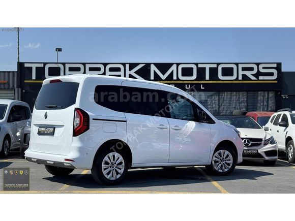 TOPRAK MOTORS İSTANBUL'DAN 2024 RENAULT KANGOO 1.3 Tce TECHNO