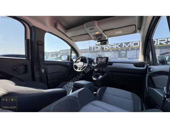 TOPRAK MOTORS İSTANBUL'DAN 2024 RENAULT KANGOO 1.3 Tce TECHNO