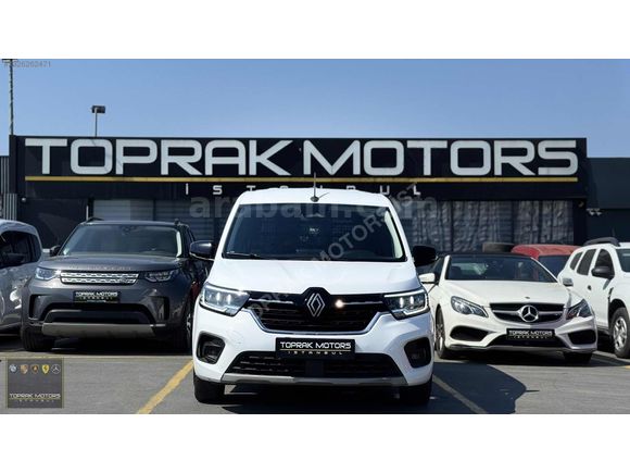 TOPRAK MOTORS İSTANBUL'DAN 2024 RENAULT KANGOO 1.3 Tce TECHNO