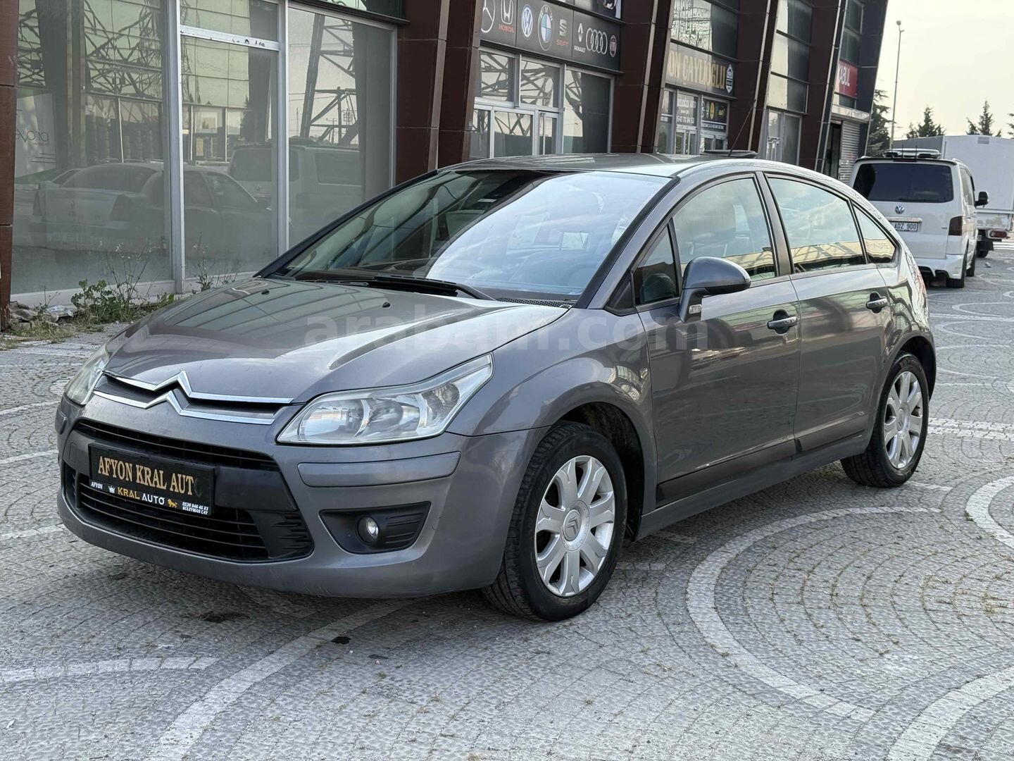 Galeriden Citroen C4 1.6 HDi SX PK 2009 Model Afyonkarahisar 251.000 km Gri (metalik) 1
