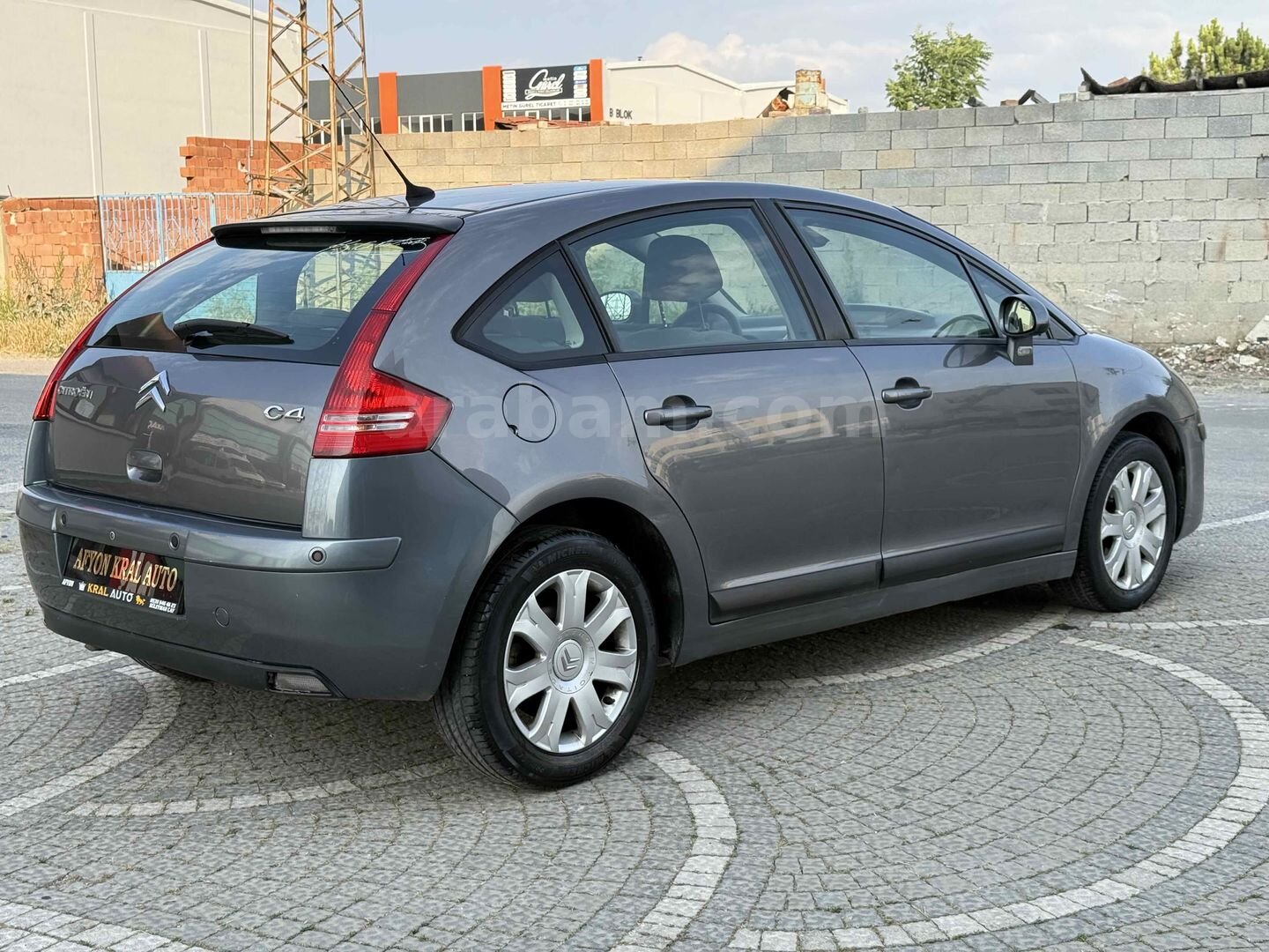 Galeriden Citroen C4 1.6 HDi SX PK 2009 Model Afyonkarahisar 251.000 km Gri (metalik) 5