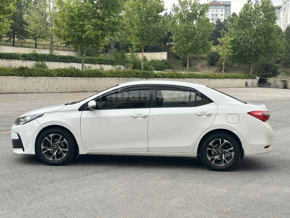 2017 TOYOTA COROLLA 157 BİNDE 1.33 LİFE 