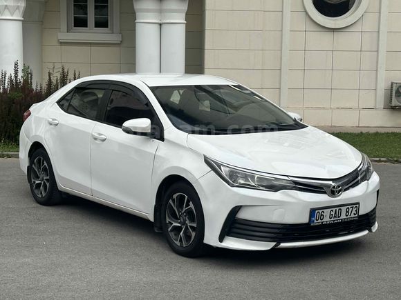 2017 TOYOTA COROLLA 157 BİNDE 1.33 LİFE 