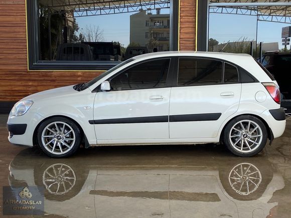 2008 MODEL 1.5CRDI EX ADVANCE 110 HP. DEĞİŞENSİZ 4CAM OTM. ABS..
