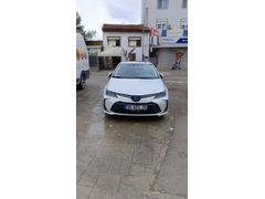 Sahibinden Toyota Corolla 1.8 Hybrid Flame X-Pack 2022 Model