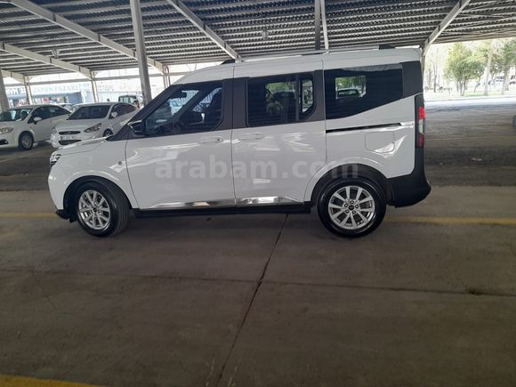 İLK SAHİBİNDEN 2024 MODEL 1.5DİZEL 5430 KM TİTANİUM COURİER