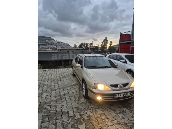 Sahibinden Renault Megane 1.9 DTi RET 2000 Model