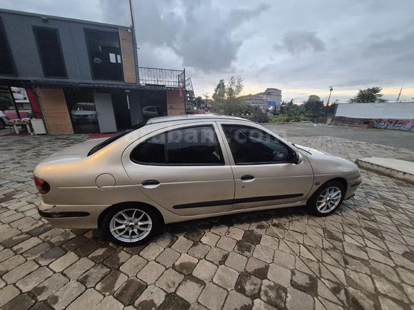 Sahibinden Renault Megane 1.9 DTi RET 2000 Model