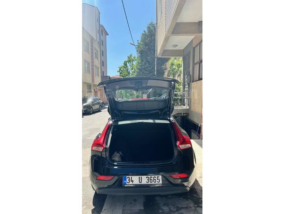 Sahibinden Volvo V40 1.6 D Premium 2013 Model 