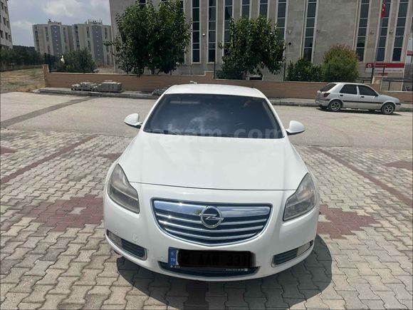 Sahibinden Opel Insignia 1.6 T Edition 2011 Model 
