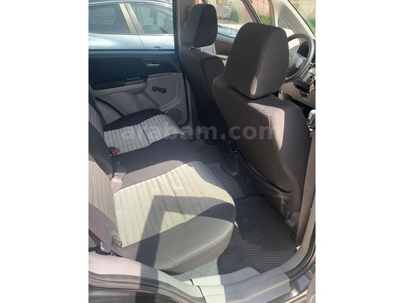 Sahibinden Suzuki SX4 GL 2012 Model 