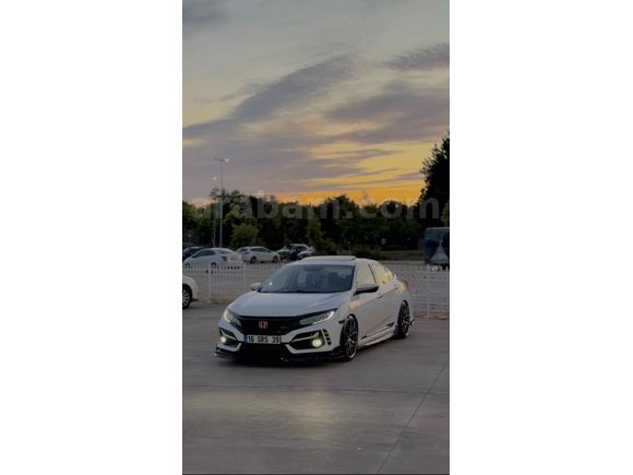 Sahibinden Honda Civic 1.5 i-VTEC RS 2017 Model İstanbul 134.000 km Beyaz
