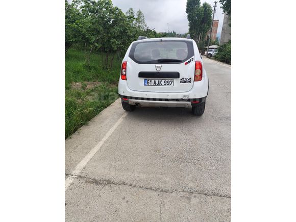 Duster 198 km de 4x4 değişensiz 110 luk 6 iler full paket