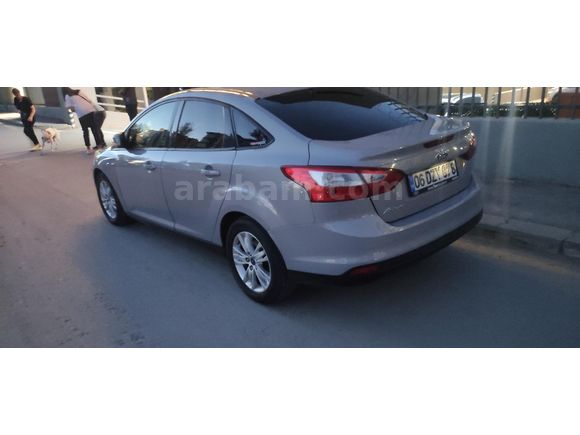 Ford Focus Style  Plus