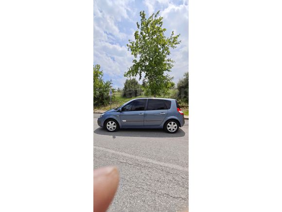Sahibinden Renault Scenic 1.6 Dynamique 2005 Model 