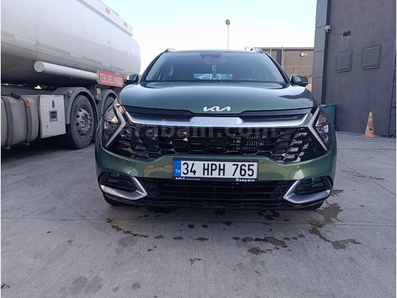 Sahibinden Kia Sportage 1.6 T-GDI Elegance Konfor 2023 Model  13.000 km Yeşil