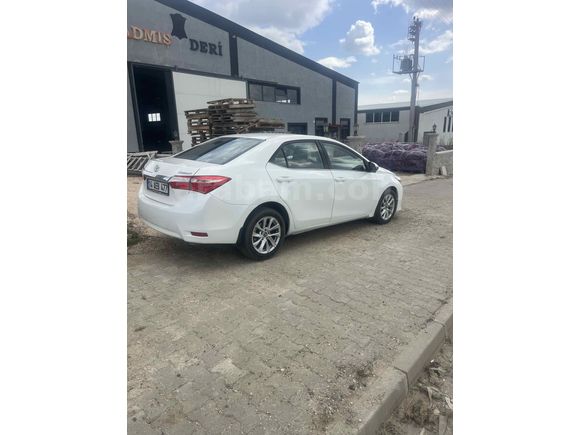 Sahibinden Toyota Corolla 1.4 D-4D Touch 2015 Model 