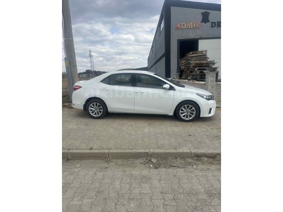 Sahibinden Toyota Corolla 1.4 D-4D Touch 2015 Model 