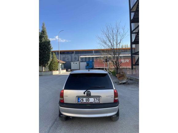Sahibinden Opel Corsa 1.2 Swing 2000 Model  278.000 km Gri