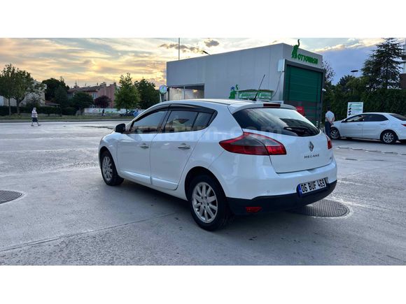 Sahibinden Renault Megane 1.5 dCi Privilege 2012 Model 
