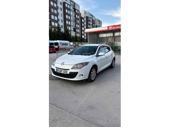 Sahibinden Renault Megane 1.5 dCi Privilege 2012 Model 
