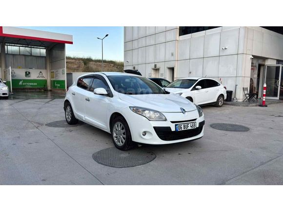 Sahibinden Renault Megane 1.5 dCi Privilege 2012 Model 