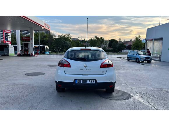 Sahibinden Renault Megane 1.5 dCi Privilege 2012 Model 