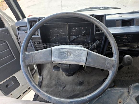 1993 MODEL ISIZU NKR W KAPALI KASA