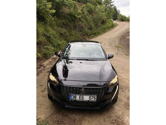 Sahibinden Peugeot 208 1.2 PureTech Active 2020 Model  57.500 km Siyah