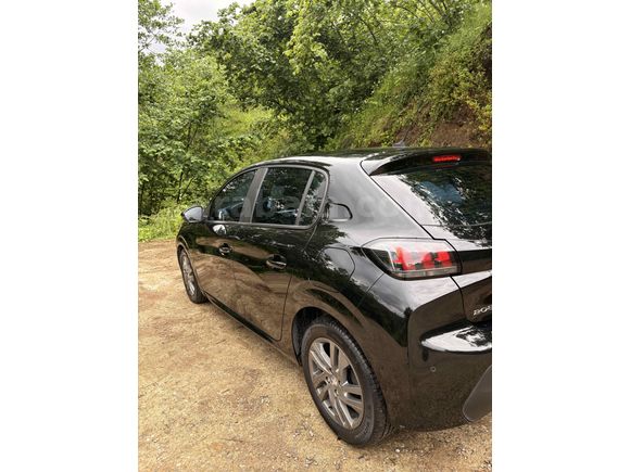 Sahibinden Peugeot 208 1.2 PureTech Active 2020 Model  57.500 km Siyah