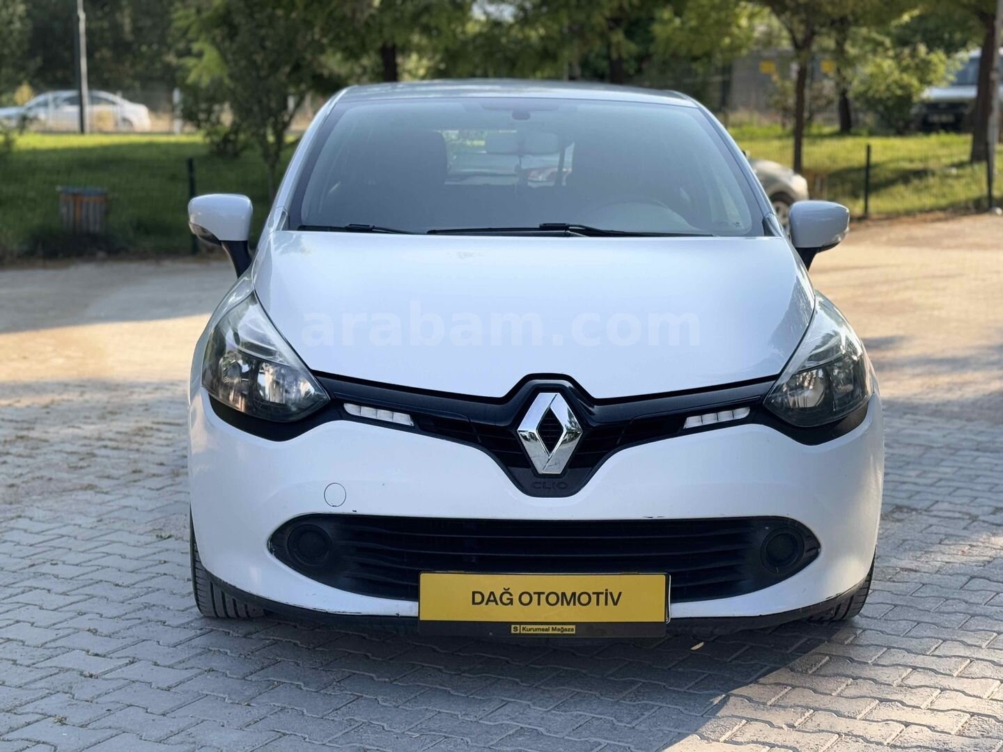 Galeriden Renault Clio 1.5 dCi Joy 2013 Model Sivas 175.000 km Beyaz 2
