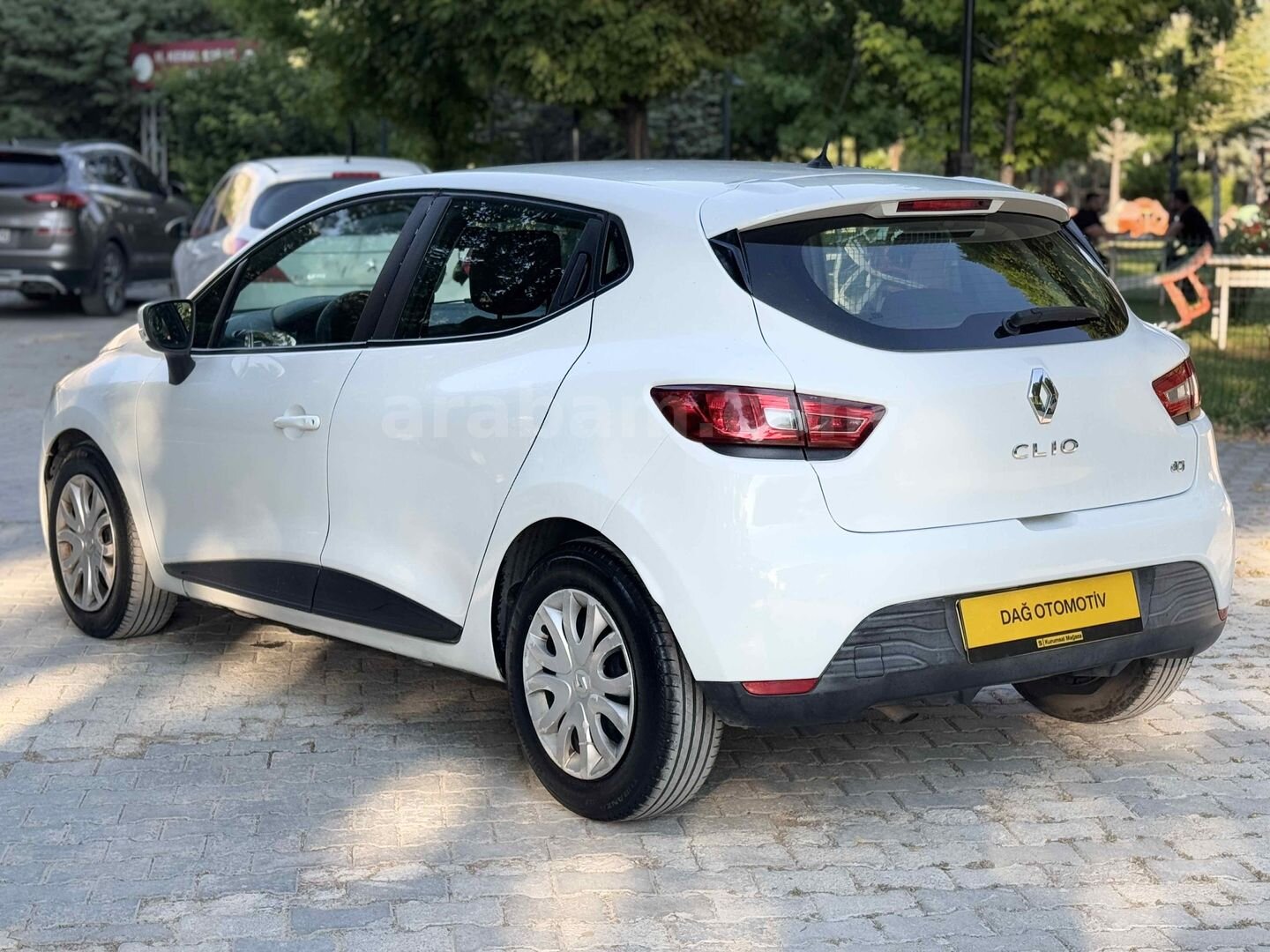 Galeriden Renault Clio 1.5 dCi Joy 2013 Model Sivas 175.000 km Beyaz 7