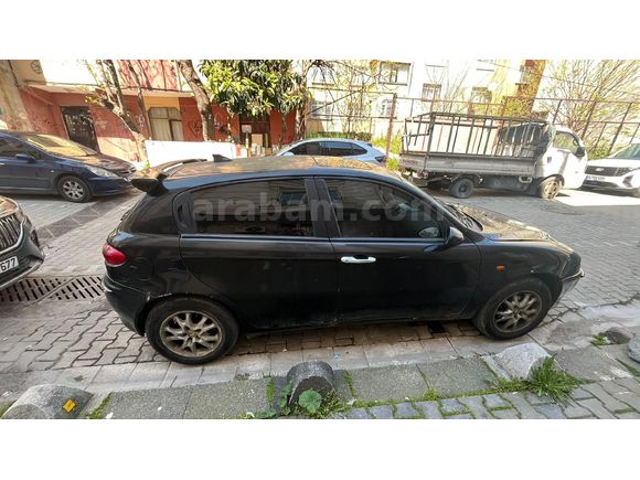 Sahibinden Alfa Romeo 147 1.6 TS Distinctive 2004 Model