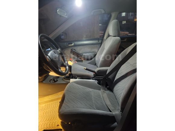 Sahibinden Honda Civic 1.6i VTEC ES 2001 Model