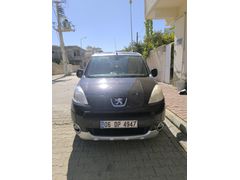 Sahibinden Peugeot Partner 1.6 HDI Premium Zenith 2012 Model  239.000 km Siyah
