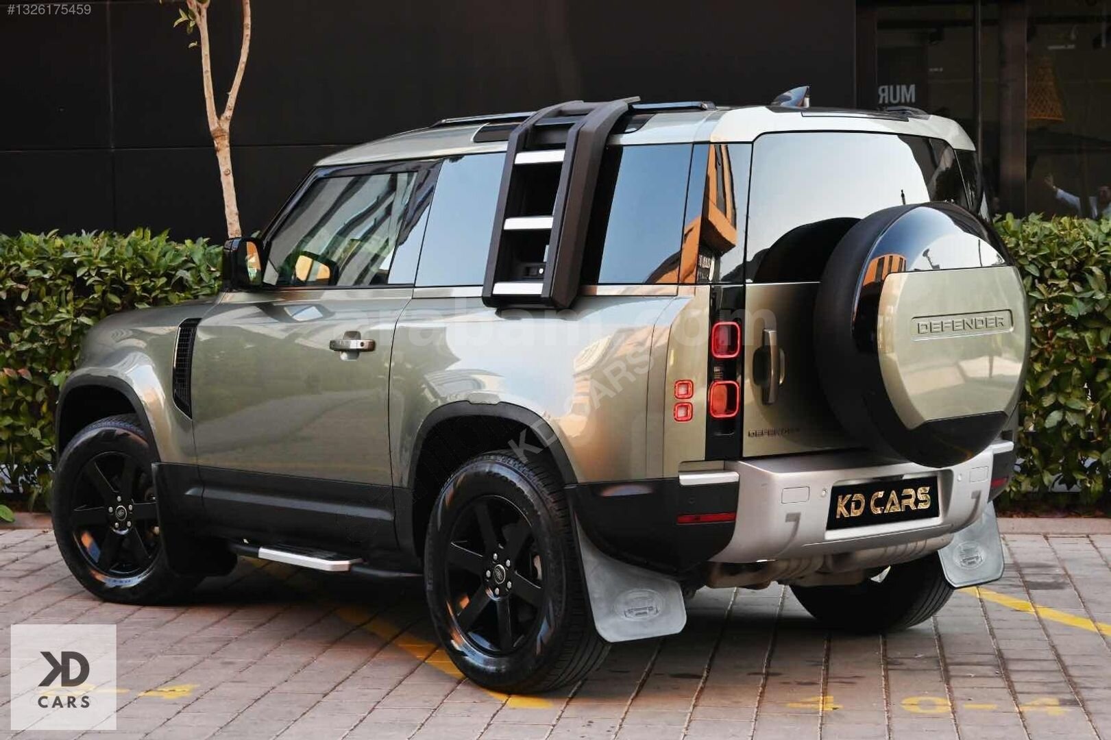 Galeriden Land Rover Defender 90 3.0 D 2022 Model İzmir 90.000 km Yeşil 7