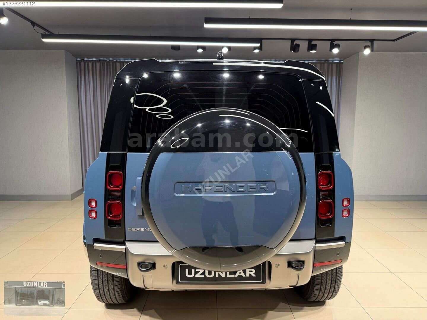 Galeriden Land Rover Defender 110 2.0 X-Dynamic HSE 2025 Model İstanbul 17.000 km Mavi 6