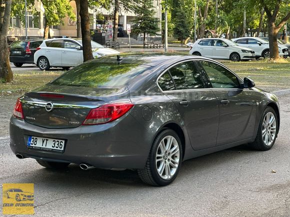Biniciden Konsinye Harika Durumda İnsigna 1.6 Turbo COSMO