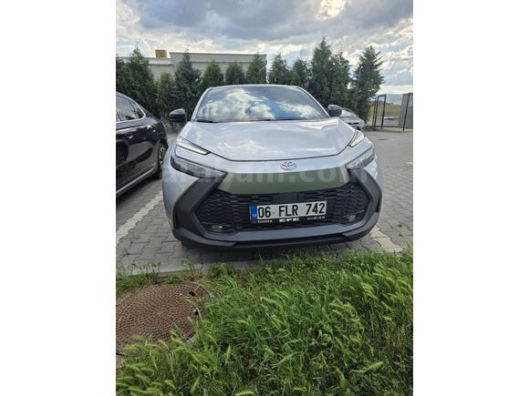Sahibinden Toyota C-HR 1.8 Hybrid Flame 2025 Model Ankara