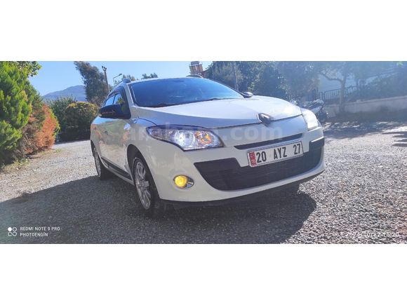 Sahibinden değişensiz 2011 Renault Megane 1.5 dCi Sport Tourer Privilege