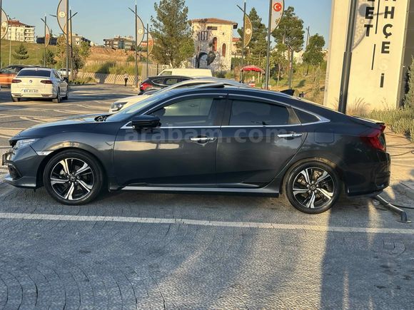 Sahibinden Honda Civic 1.5 i-VTEC Executive Plus 2021 Model 