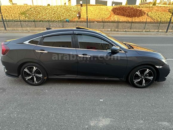Sahibinden Honda Civic 1.5 i-VTEC Executive Plus 2021 Model 