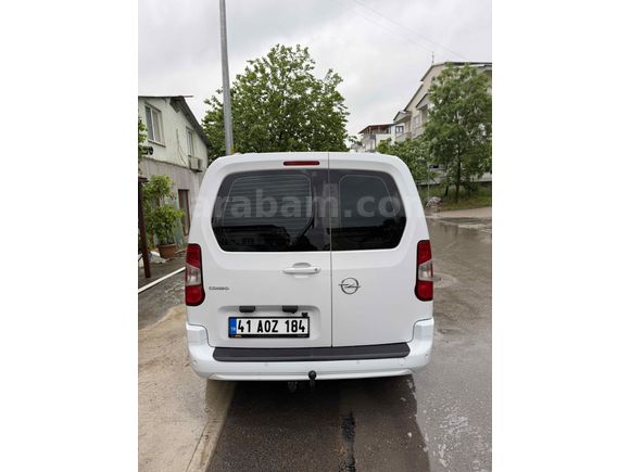 Sahibinden Opel Combo 1.5 CDTI Elegance 2023 Model 