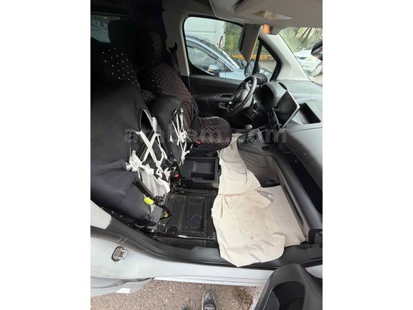 Sahibinden Opel Combo 1.5 CDTI Elegance 2023 Model 