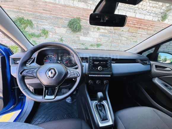 2023 MODEL OTOMATİK HATASIZ BOYASIZ 83 BİN KİLOMETREDE