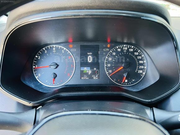 2023 MODEL OTOMATİK HATASIZ BOYASIZ 83 BİN KİLOMETREDE