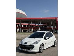 Sahibinden Peugeot 207 1.4 HDi Envy 2011 Model Samsun 208.000 km Beyaz