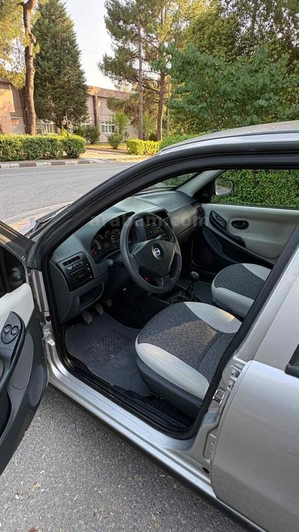 Galeriden Fiat Albea 1.2 Active 2005 Model Muğla 121.000 km Gri 7