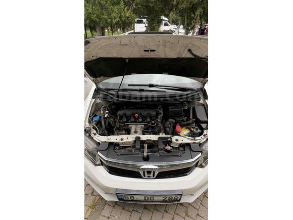 Sahibinden Honda Civic 1.6i VTEC Eco Elegance 2013 Model 