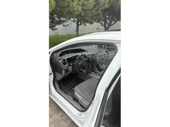 Sahibinden Honda Civic 1.6i VTEC Eco Elegance 2013 Model 